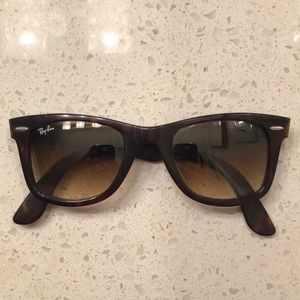 Ray-ban original wayfarer women’s sunglasses
